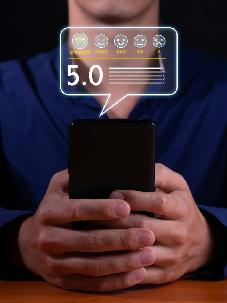 Vertical Image on Customer experience and service quality: Survey and online service.